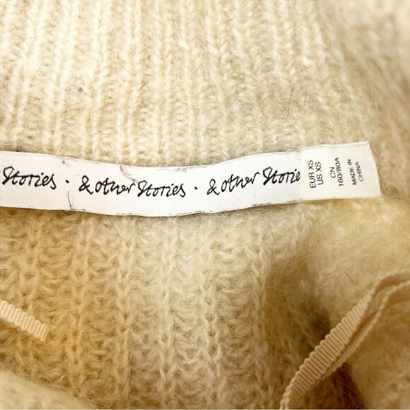 & Other Stories Mohair and Wool Blend Polkadot Sweater Size XS - Picture 5 of 6